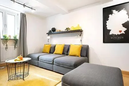 Marienplatz Apartment 2 Bedrooms Living Room Kitchen München